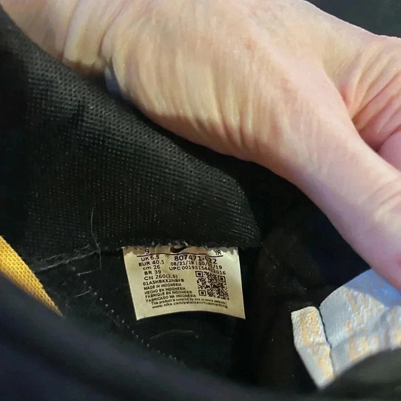 Hard to Find Nike Multi-Color Cortez - Picture 8 of 8